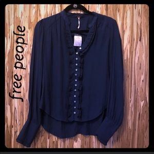 FREE PEOPLE ruffle navy blouse sz XS!